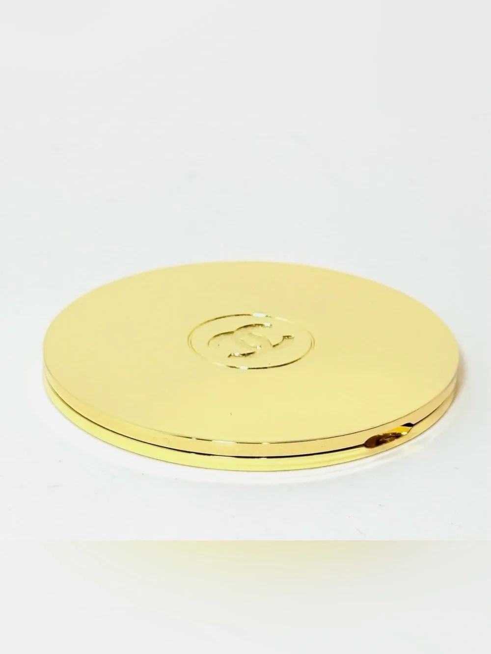 CHANEL Beaute’ Gold Compact Mirror with GWP /Novelty Item NWB